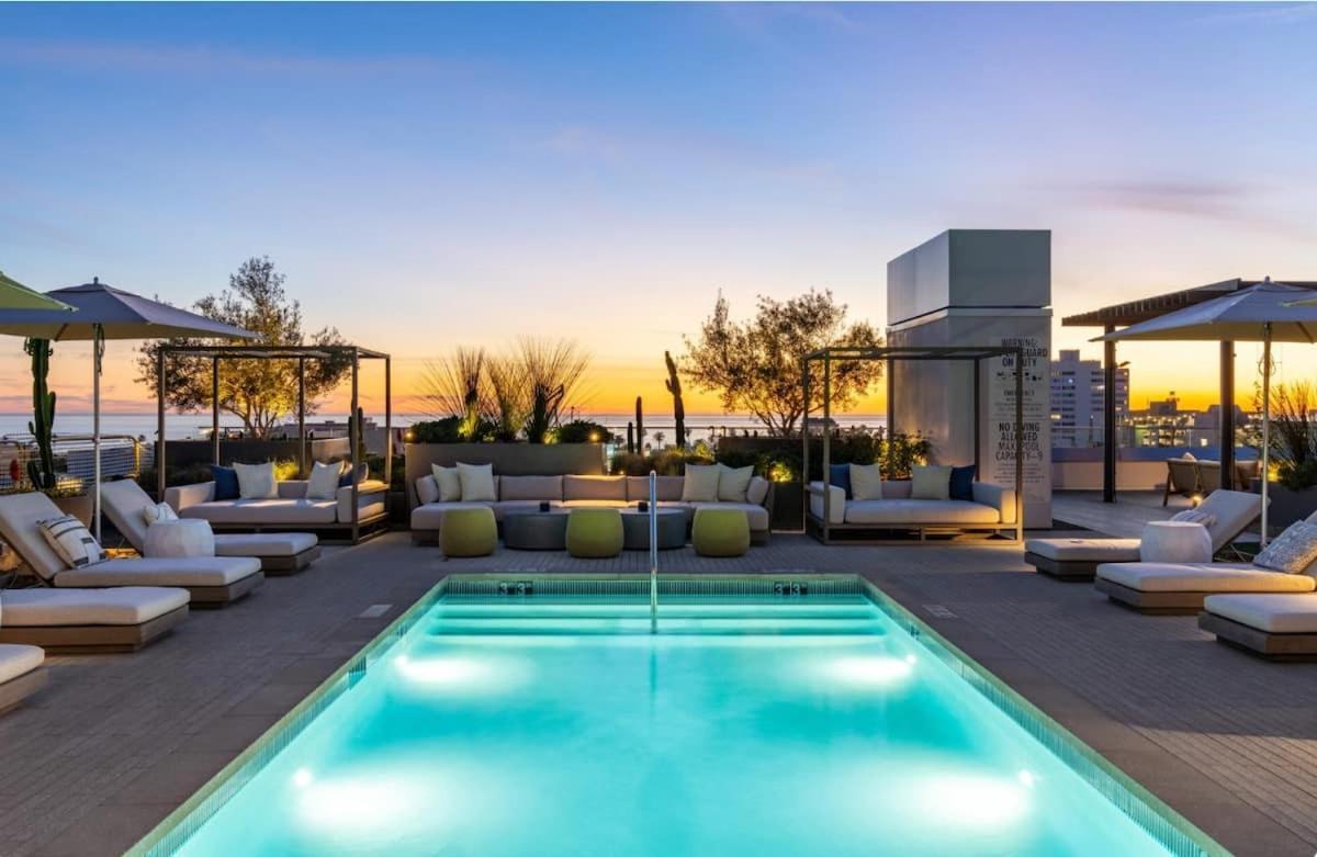 The Rose Quartz - Rooftop Pool, Gym Glamorous Santa Monica 2br *