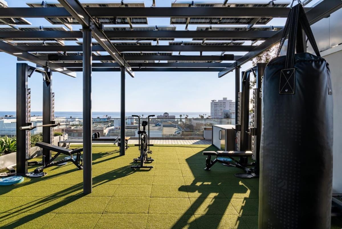 Apartment The Rose Quartz - Rooftop Pool, Gym Glamorous Santa Monica 2br *