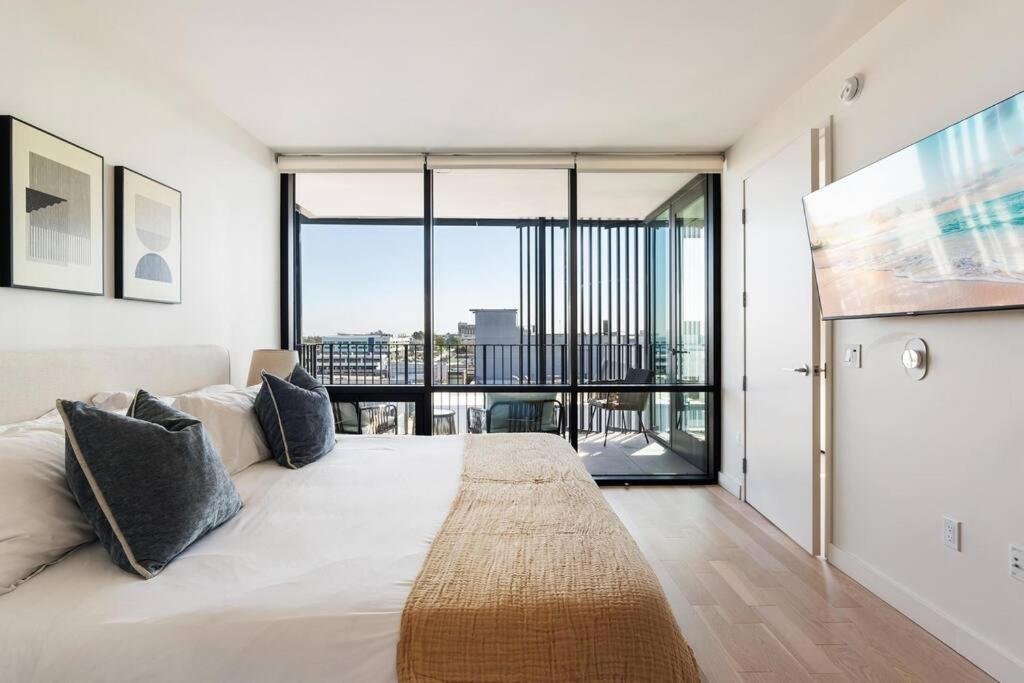 Apartment The Rose Quartz - Rooftop Pool, Gym Glamorous Santa Monica 2br *