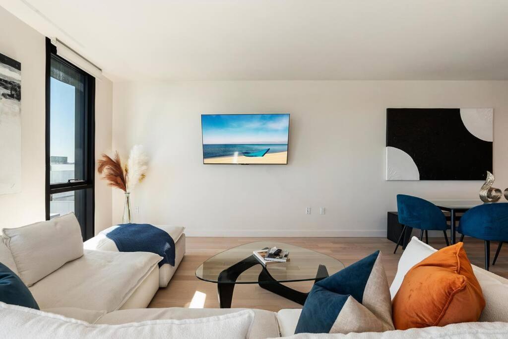 The Rose Quartz - Rooftop Pool, Gym Glamorous Santa Monica 2br Apartment Los Angeles