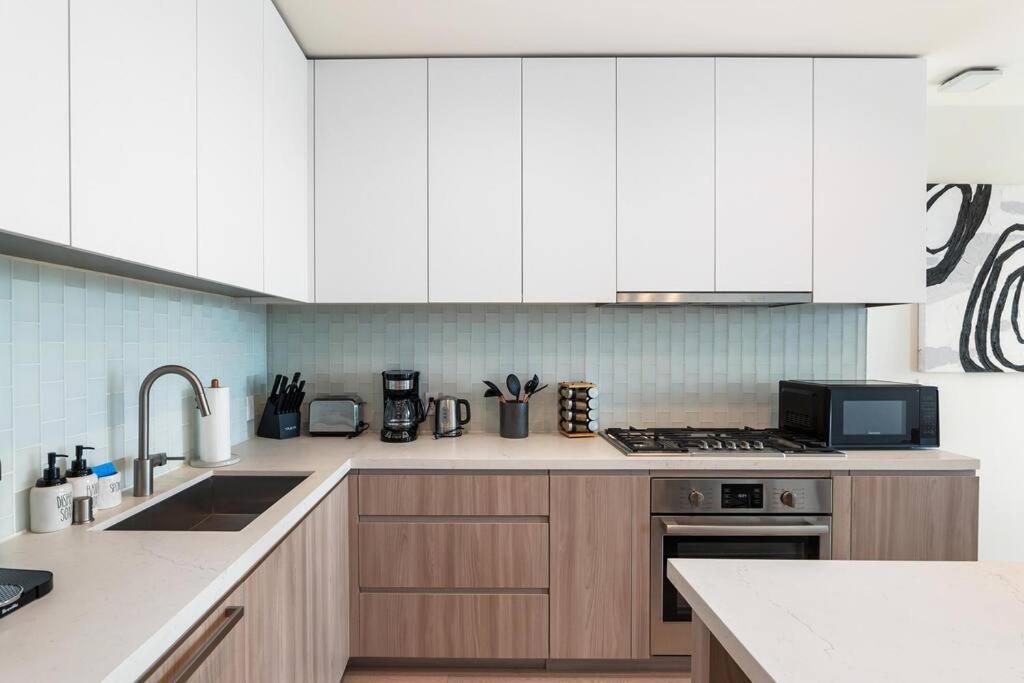 The Rose Quartz - Rooftop Pool, Gym Glamorous Santa Monica 2br *