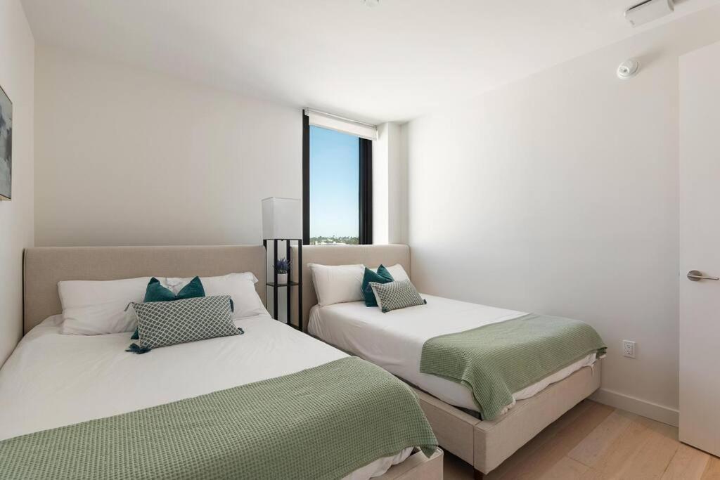 Apartment The Rose Quartz - Rooftop Pool, Gym Glamorous Santa Monica 2br Los Angeles
